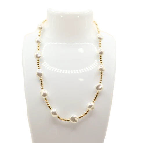 Sadie Pearl Necklace in Gold
