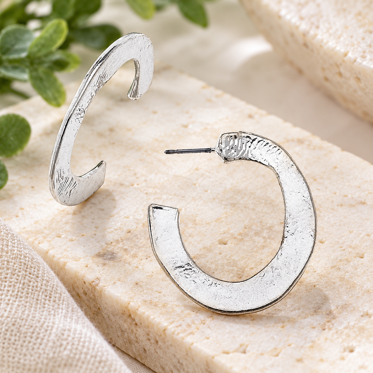 Susan Shaw Small Hammered Hoops