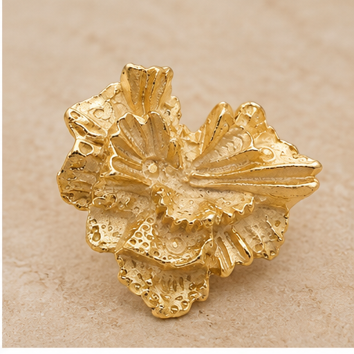 Susan Shaw Mila Heart Studs