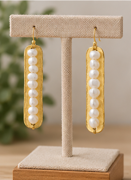 Susan Shaw Gold Bar & Pearl Earrings