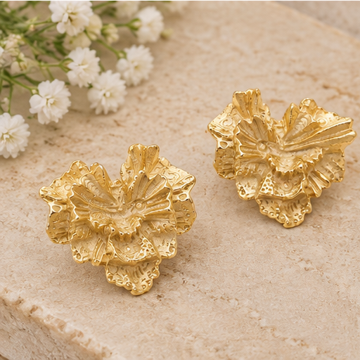 Susan Shaw Mila Heart Studs