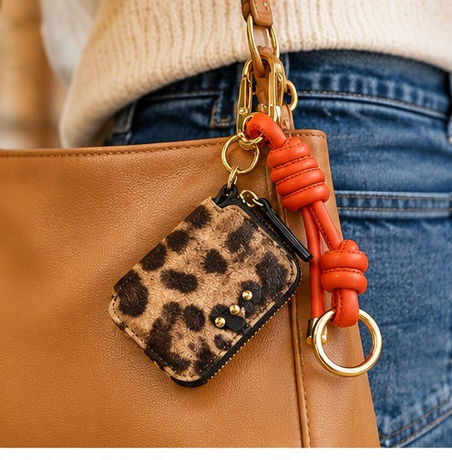 Pretty Simple Brynn Clippable Card Wallet