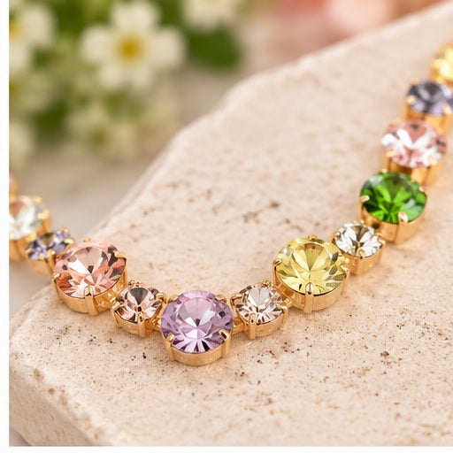 Sensibling Round Stone Necklace