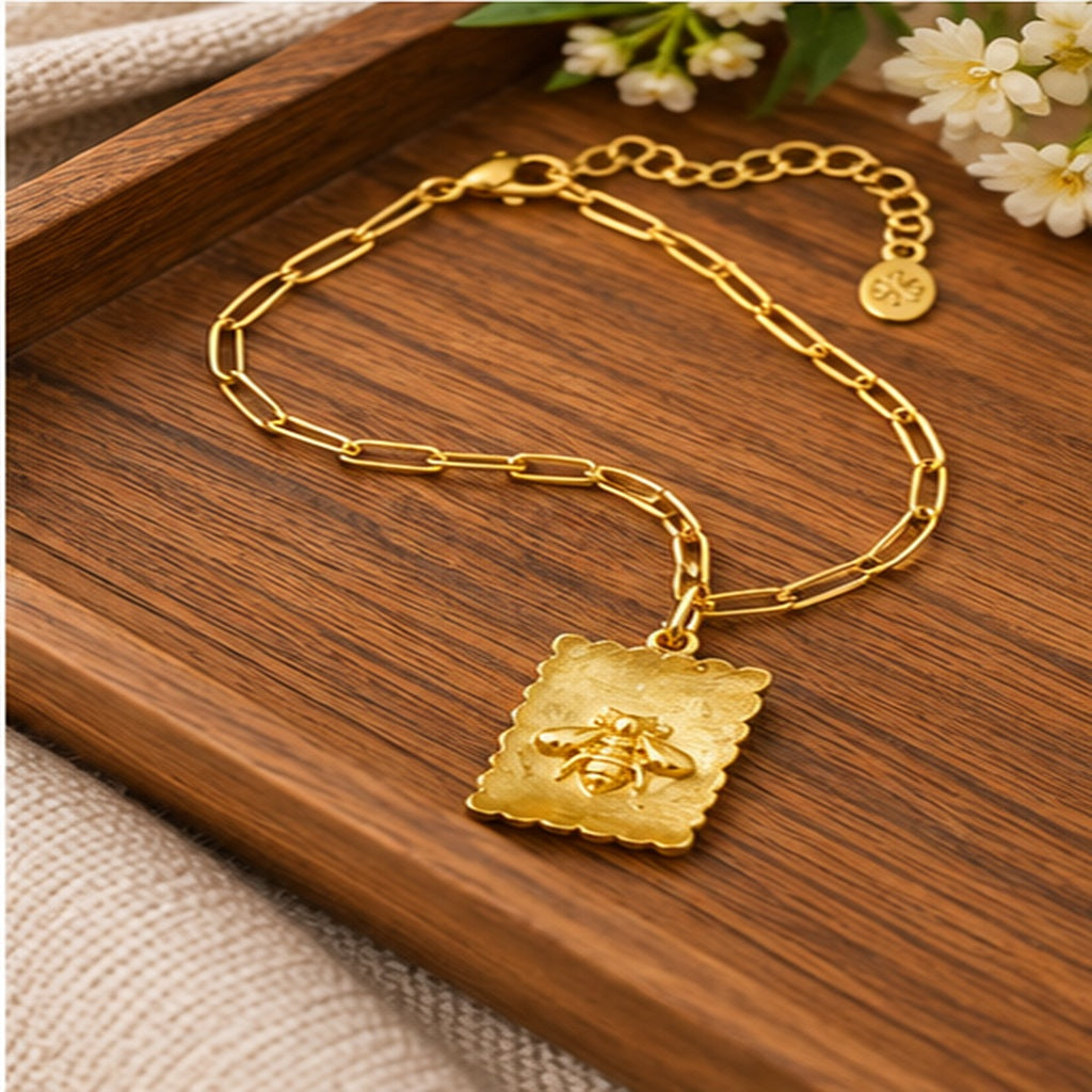 Susan Shaw Gold Bee Stamp Necklace